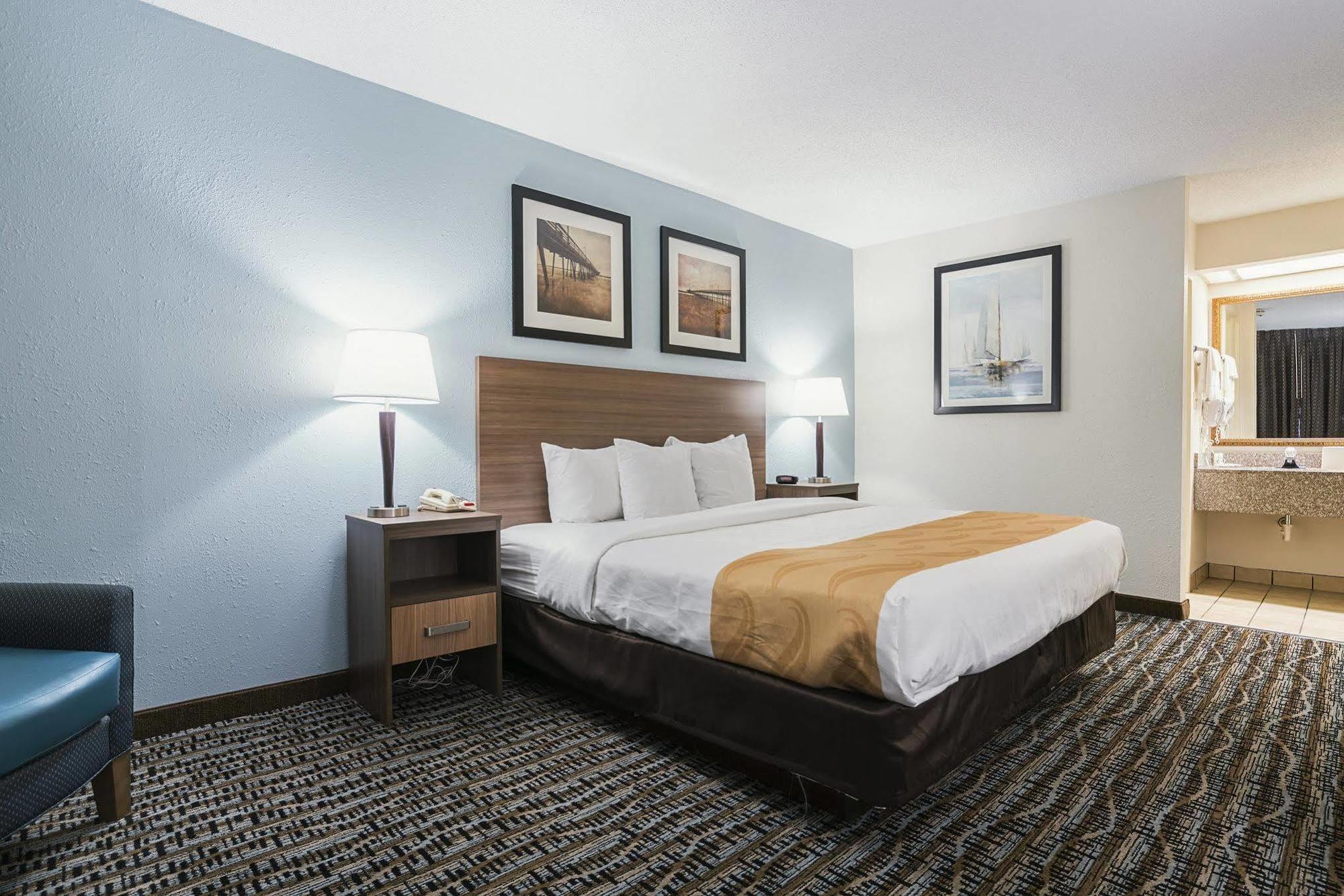 Hotel Quality Morehead Near Atlantic 2*